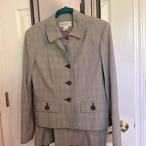 Jones New York Gray 2 piece Suit Size 12